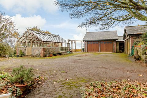 6 slaapkamer vrijstaand huis te koop in Chepstow, Monmouthshire met doolhof