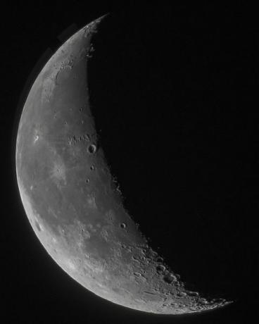 oppervlak van de maan genomen in yorkshire tijdens de nachtelijke hemel