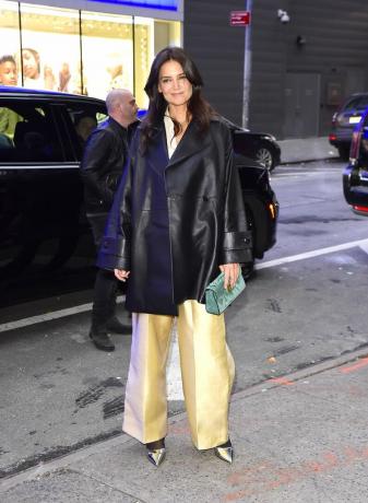 new york, ny 11 januari actrice katie holmes wordt gezien buiten 