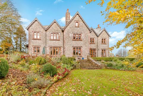 6 slaapkamer vrijstaand huis te koop in Chepstow, Monmouthshire met doolhof