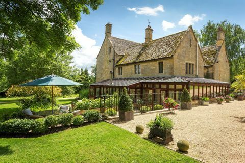 Savills - Collin House - landhuis - Cotswolds - tuin