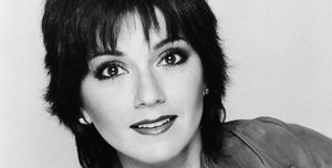 portret van Three's Company-ster Joyce Dewitt in zwart-wit uit de jaren zeventig