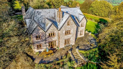 6 slaapkamer vrijstaand huis te koop in Chepstow, Monmouthshire met doolhof