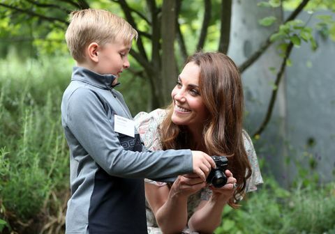 De hertogin van Cambridge sluit zich aan bij Fotografieworkshop met actie voor kinderen