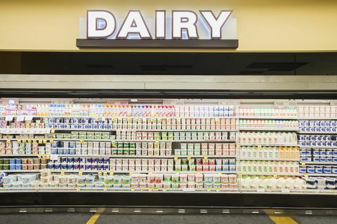 Zuivelafdeling van supermarkt