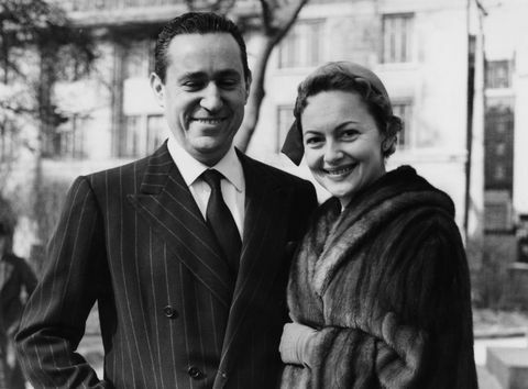 Olivia de Havilland en Pierre Galante in Londen, 1955.