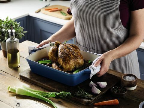 Het assortiment gietijzeren kookgerei van Aldi is terug