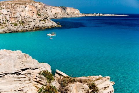 Europa. Italië. Sicilië. Egadische eilanden. Favignana. Cala Rossa