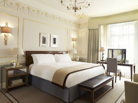 Slaapkamerpak in het hotel van Claridge