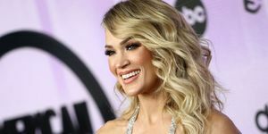 Carrie Underwood woont de American Music Awards 2022 bij in Microsoft Theatre op 20 november 2022 in Los Angeles, Californië, foto door tommaso boddiwireimage