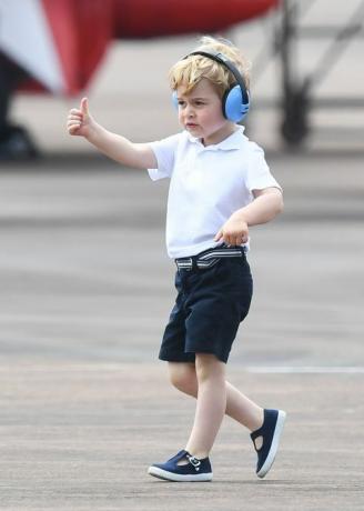 Prins George maakt een helikoptervlucht