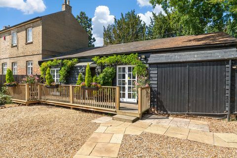 betoverend huisje met rieten dak te koop in Bedfordshire