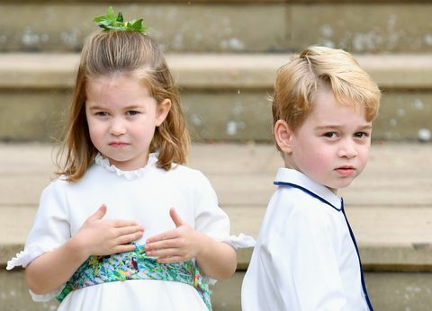 Prins George en prinses Charlotte op het huwelijk van prinses Eugenie en Jack Brooksbank