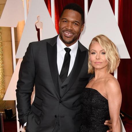  michael-strahan-adressen-kelly-ripa-spanningen 