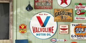 antiek, vintage benzinestationborden, brandstof, roadtrip