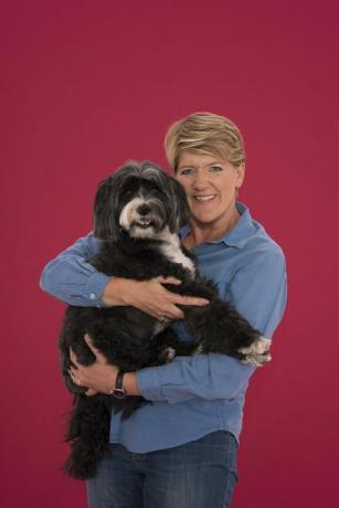 Clare Balding met haar hond, Archie