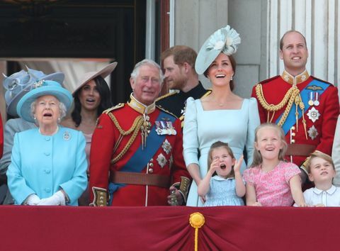 prinses charlotte trooping de kleur