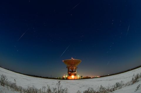 meteorenregen hemel nacht