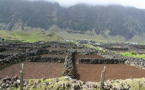 Landschap op Tristan da Cunha, het meest geïsoleerde eiland ter wereld