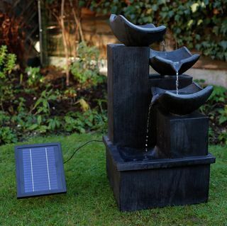 Gardenwize Solar Cascading Water Feature met leisteeneffect